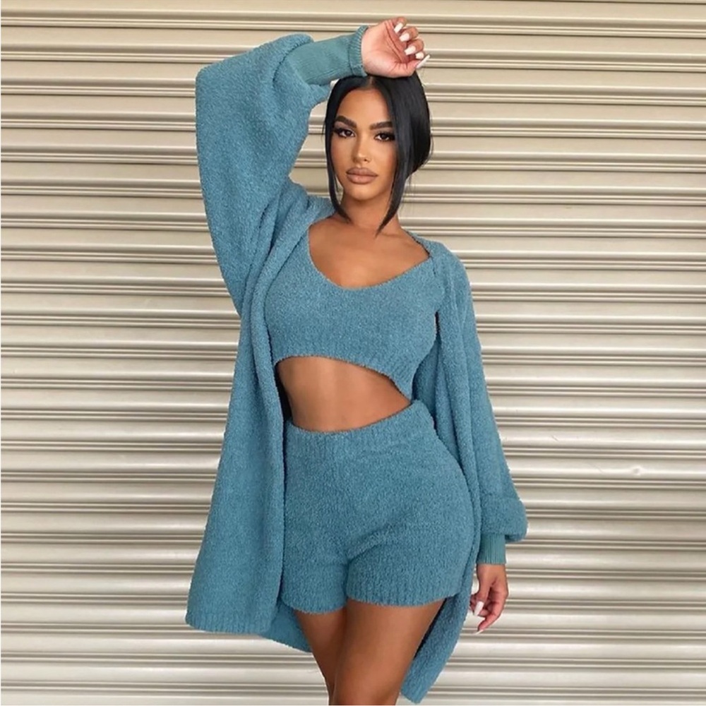 NWT Living In It Cozy Fluffy Fuzzy 3 Piece Set - Teal Fashion Nova